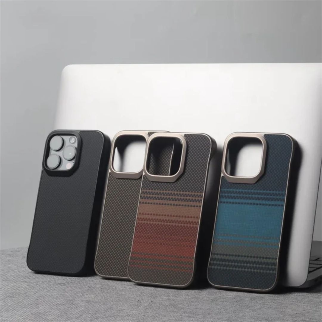 iPhone Borderless Carbon Case