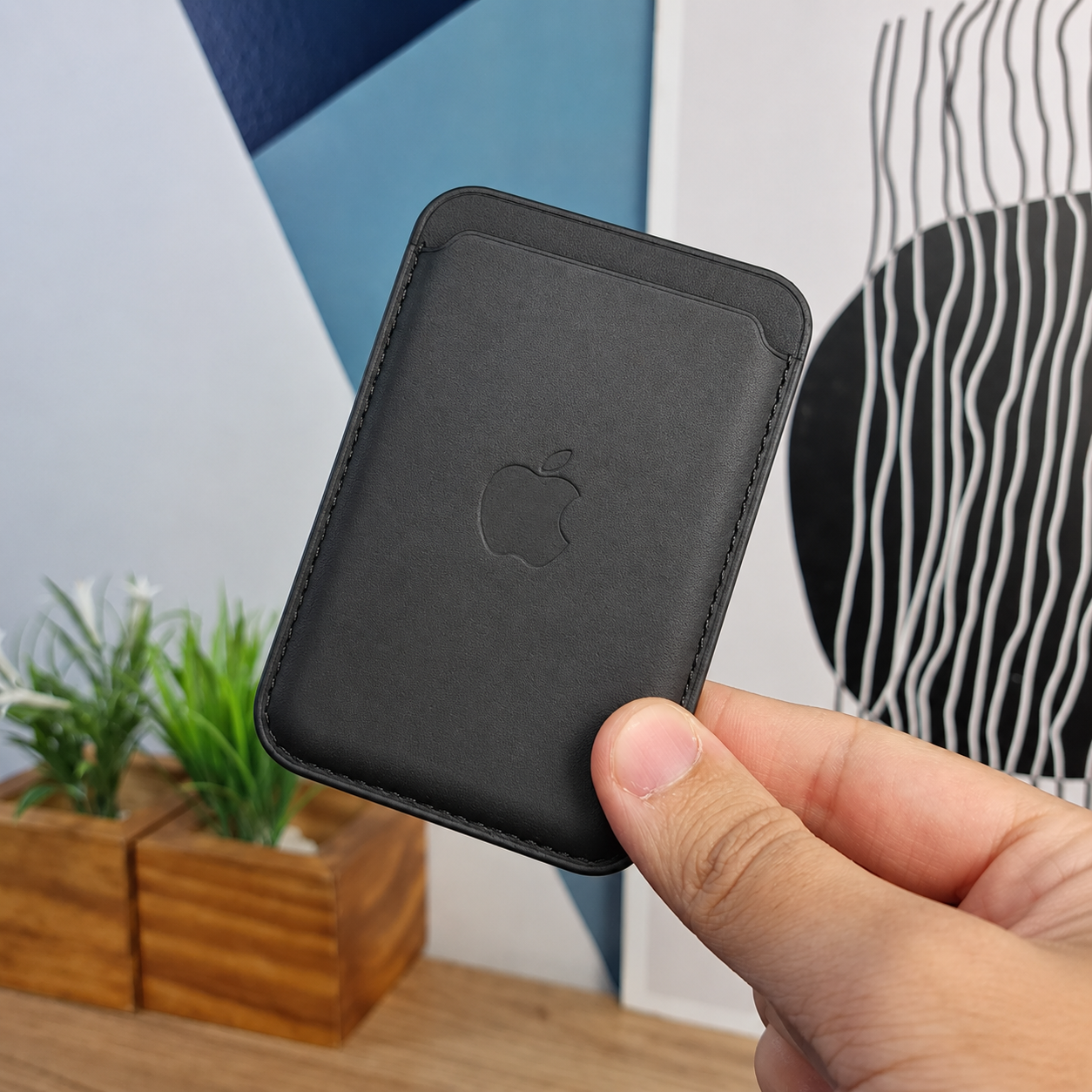 iPhone Premium Leather MagSafe Wallet