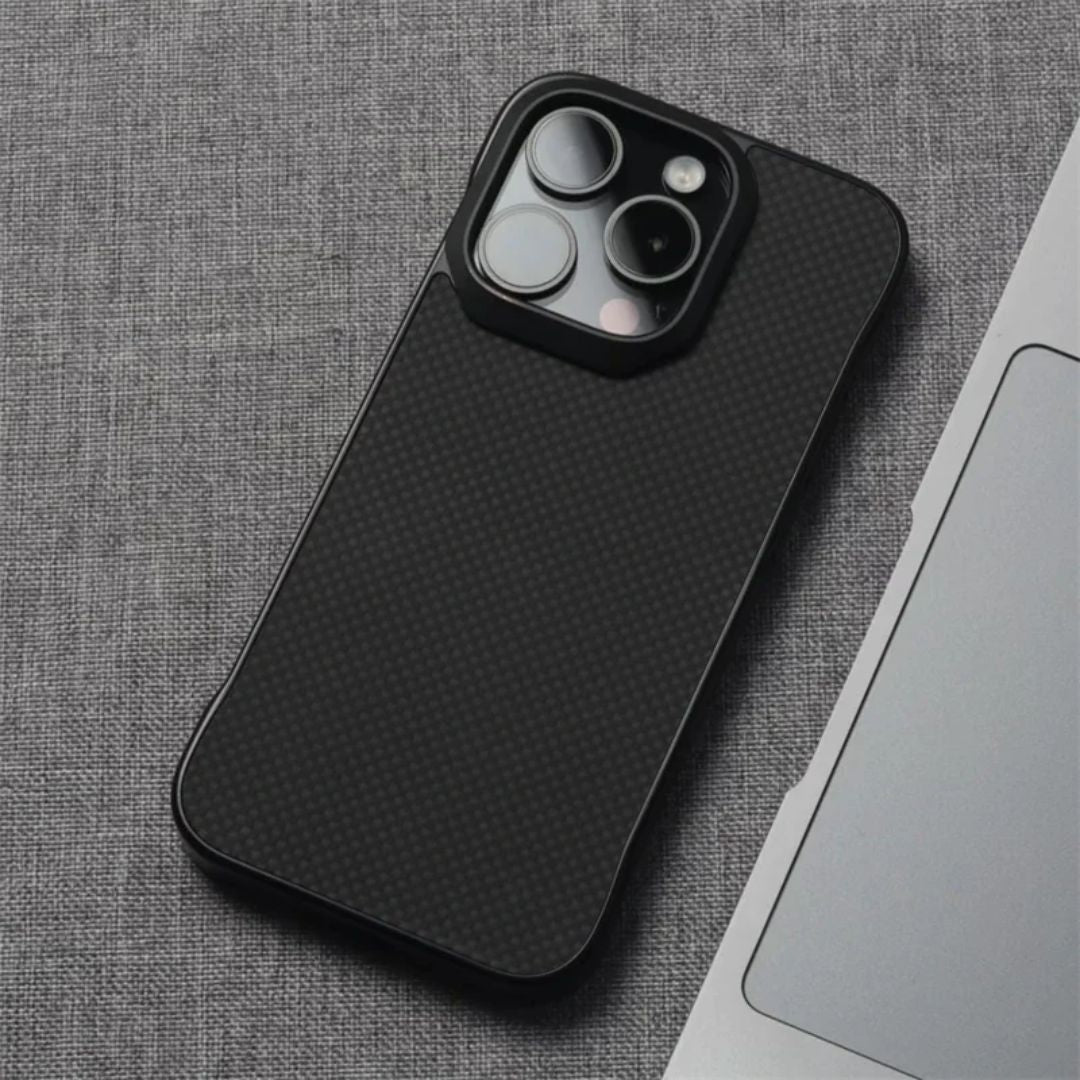 iPhone Borderless Carbon Case