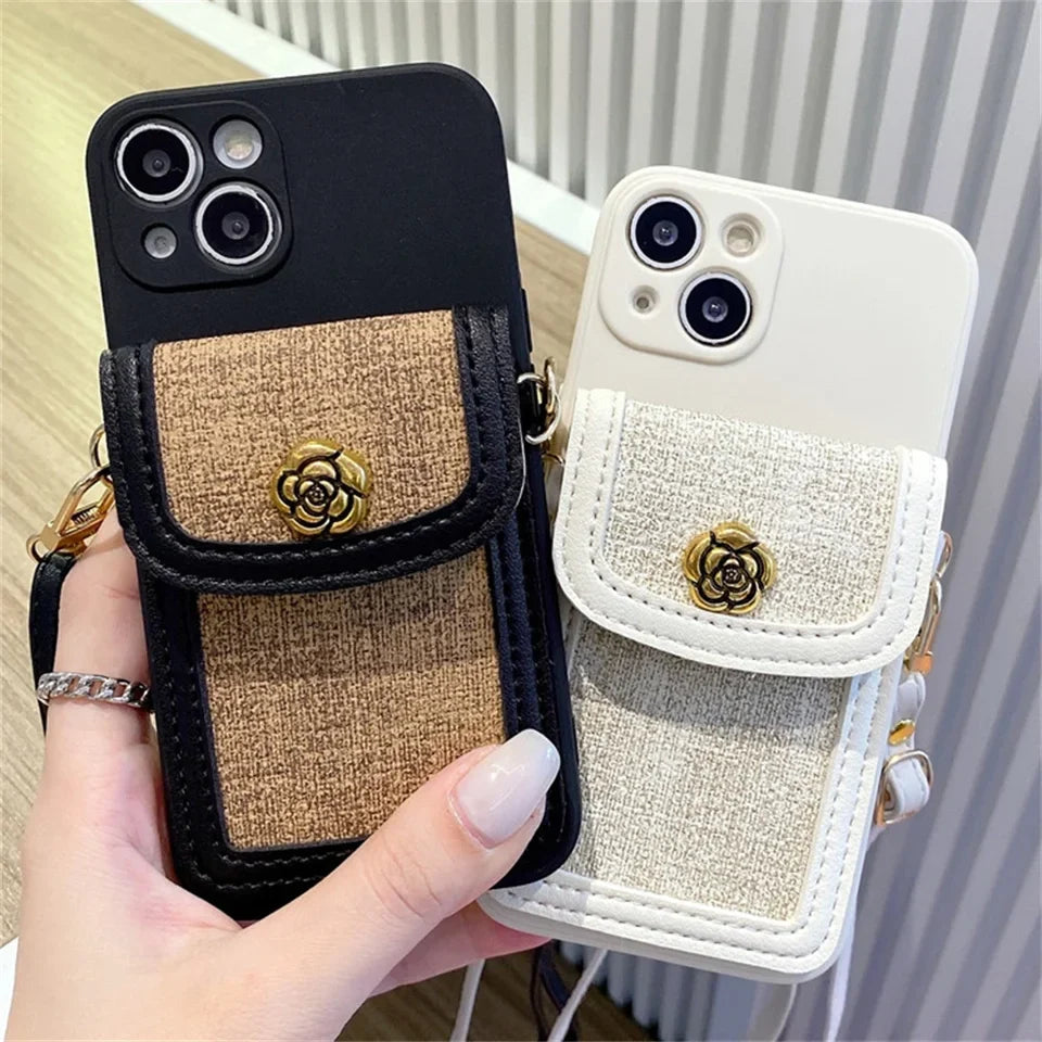 iPhone Jardim Camélia Case clasp detail