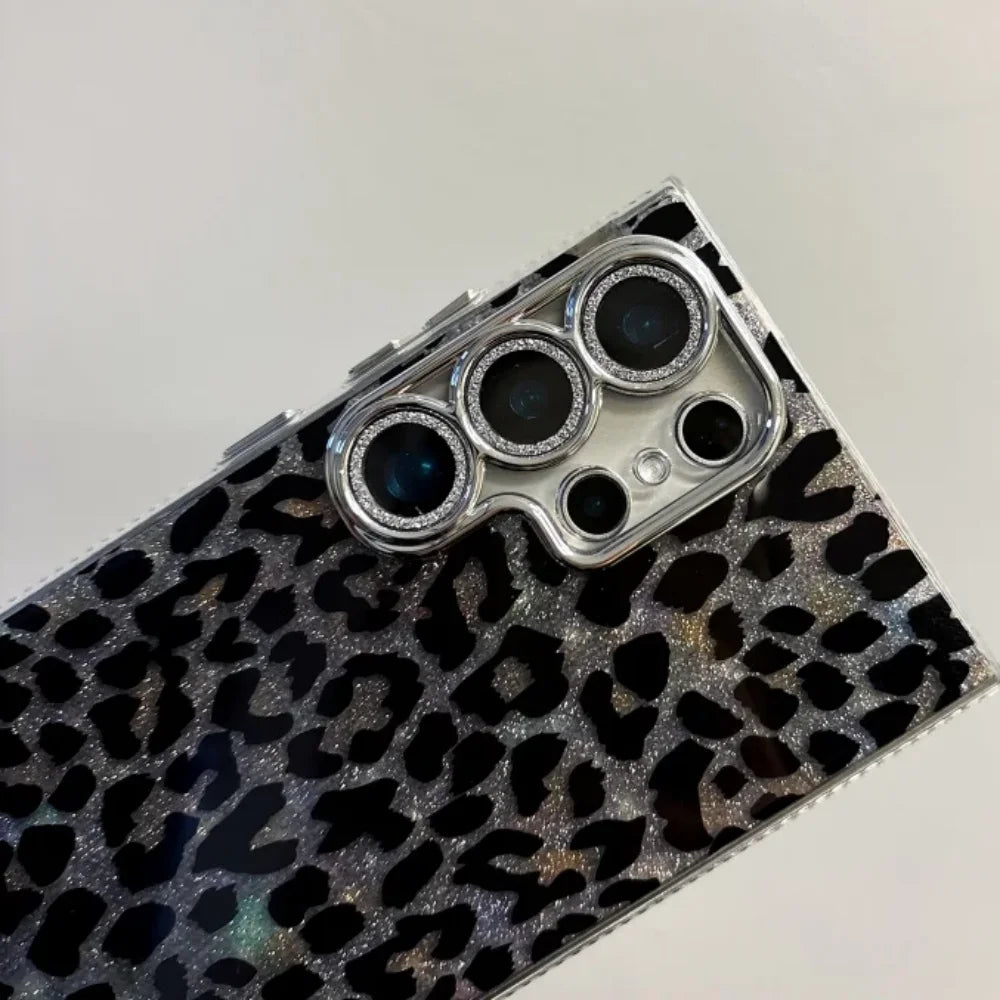 Galaxy S24 S23 S22 Ultra Black Leopard Case with Elegant Crystal Chain
